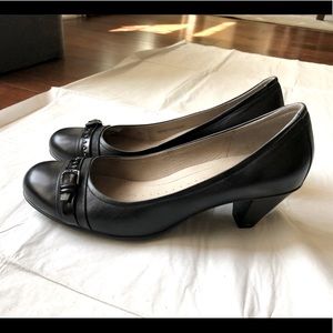 Ecco Womens Leather Pump
